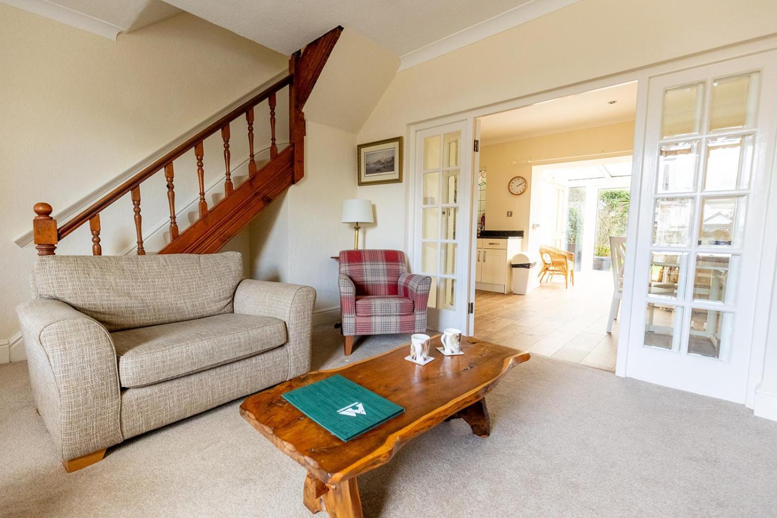 Fir Tree Cottage - Cosy 3 Bed Cottage In Penrhyn Bay With Beautiful Sea Views And Access To Snowdonia Rhôs-on-Sea Buitenkant foto